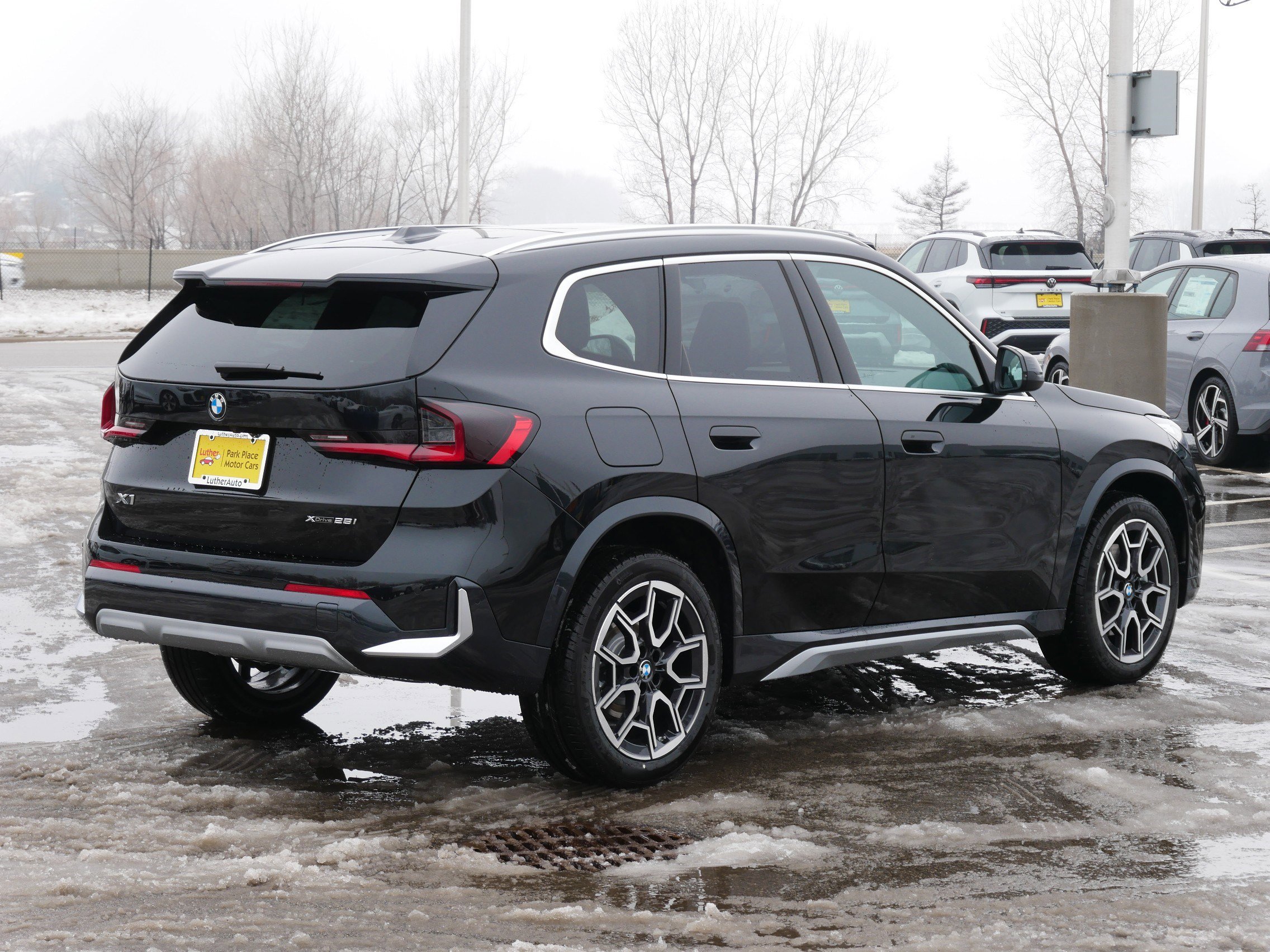 New 2026 BMW X1 xDrive28i w/ Convenience Package image 2