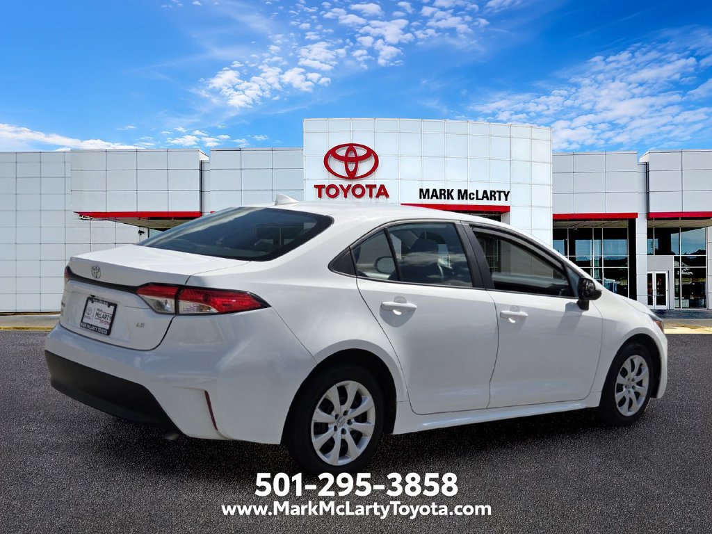 Used 2024 Toyota Corolla LE FWD image 5