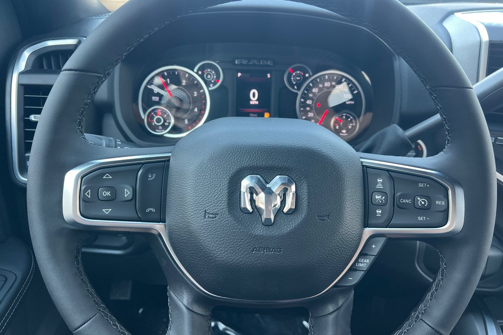 New 2026 RAM 3500 Big Horn AWD/4WD image 22