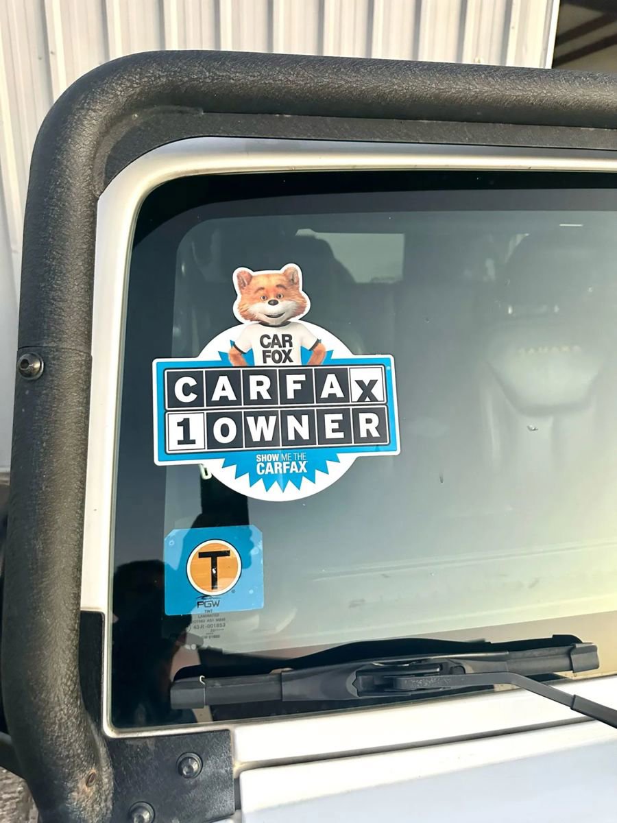 Used 2015 Jeep Wrangler Unlimited Sahara w/ Max Tow Package image 2