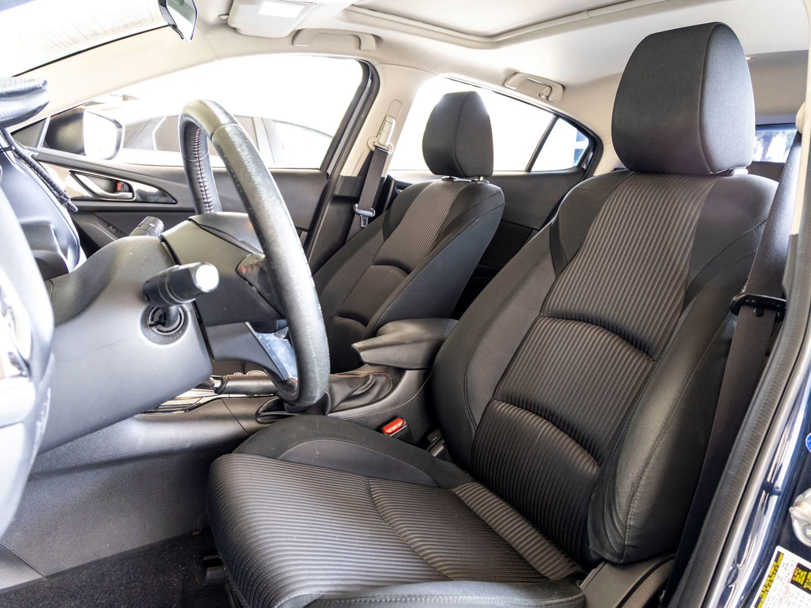 Used 2016 MAZDA MAZDA3 i Touring FWD image 15