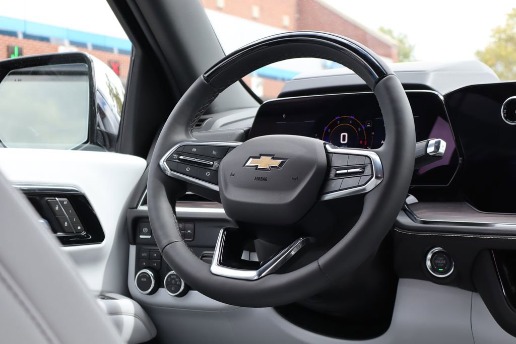 New 2025 Chevrolet Suburban Premier image 54