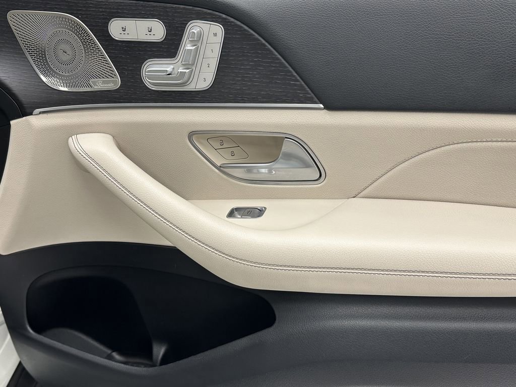 Certified 2021 Mercedes-Benz GLE 350 4MATIC w/ Premium Package image 16