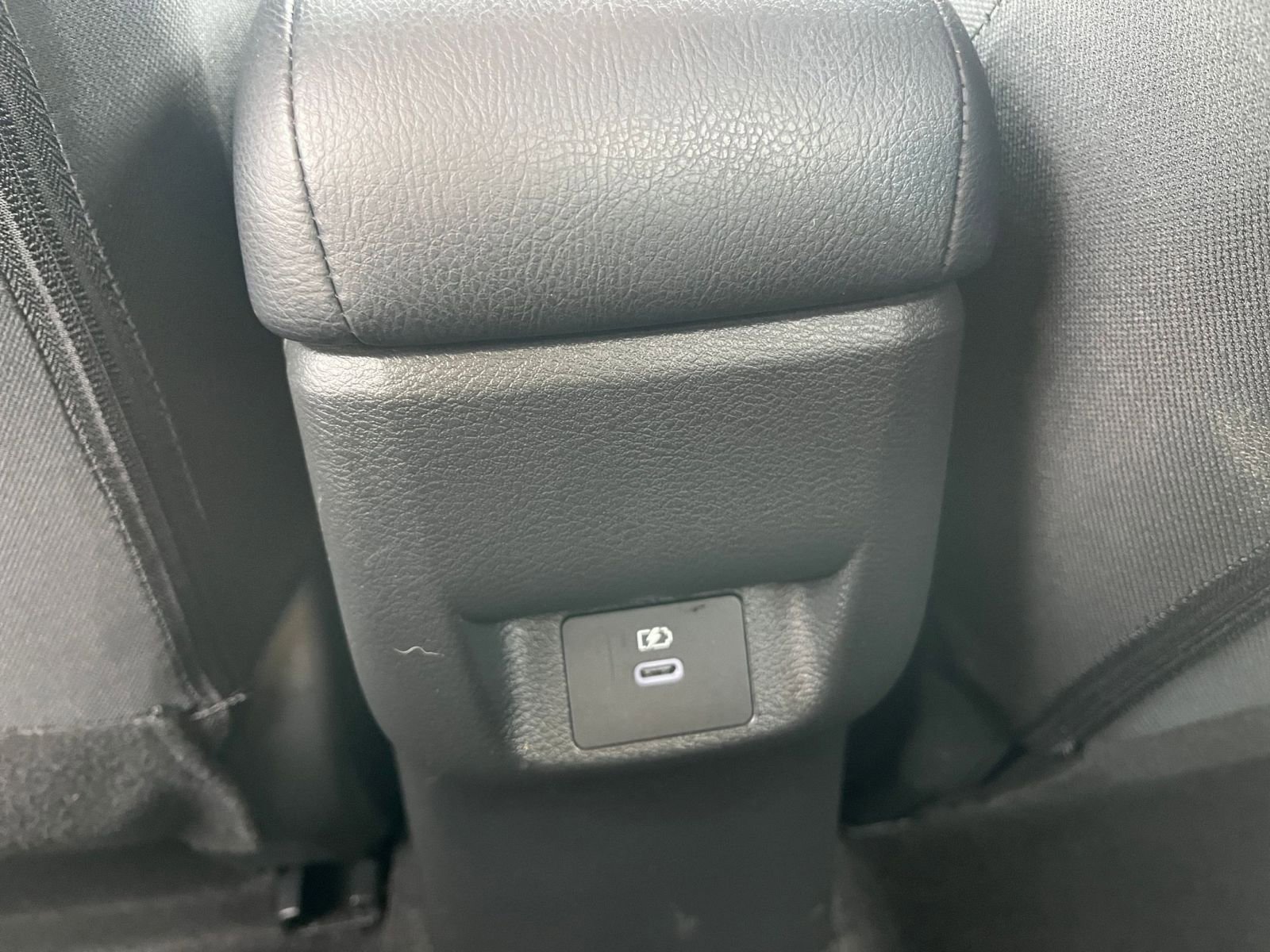 Used 2025 Nissan Versa SV image 23