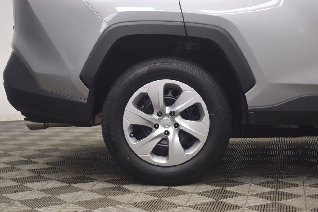 Used 2024 Toyota RAV4 LE image 30