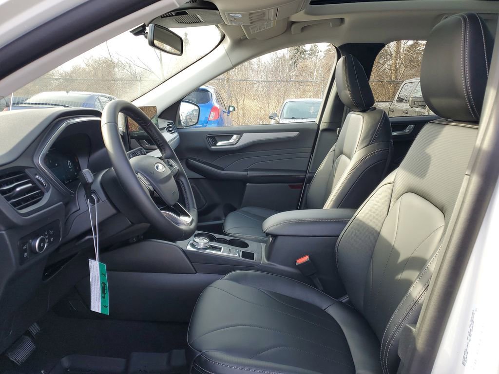 New 2026 Ford Escape SE w/ PHEV Premium Package image 8