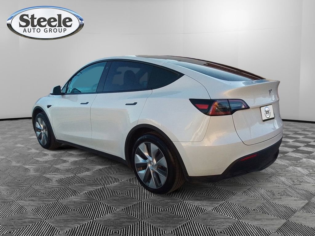 Used 2023 Tesla Model Y Long Range image 3
