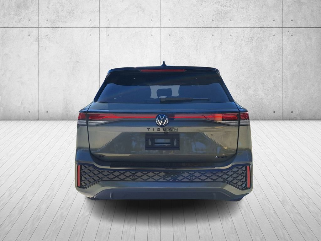 New 2026 Volkswagen Tiguan SE R-Line image 6