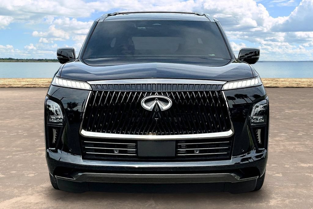 Used 2026 INFINITI QX80 Autograph AWD/4WD image 2