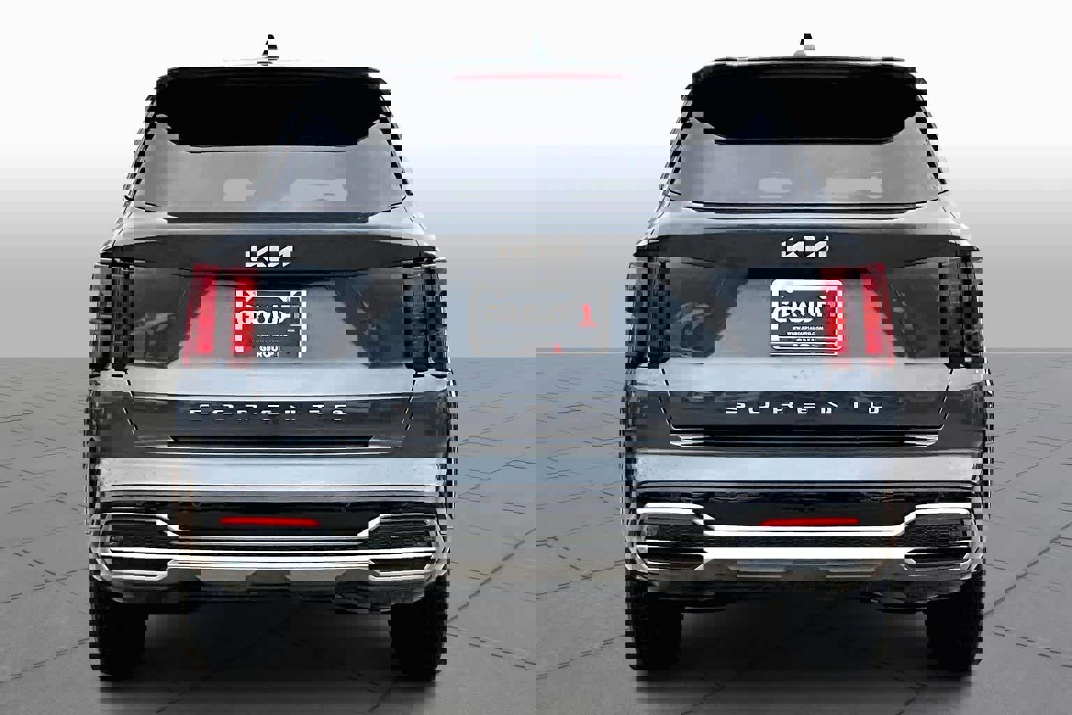 Used 2022 Kia Sorento EX w/ Panoramic Sunroof Package image 5