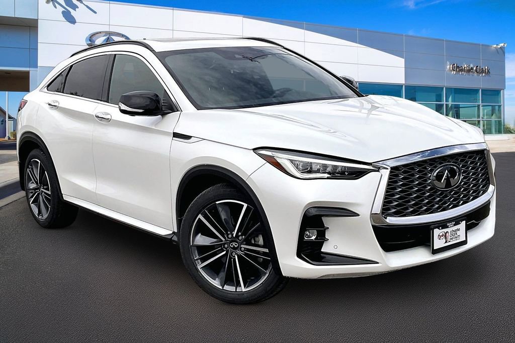 Used 2025 INFINITI QX55 Essential AWD/4WD image 11
