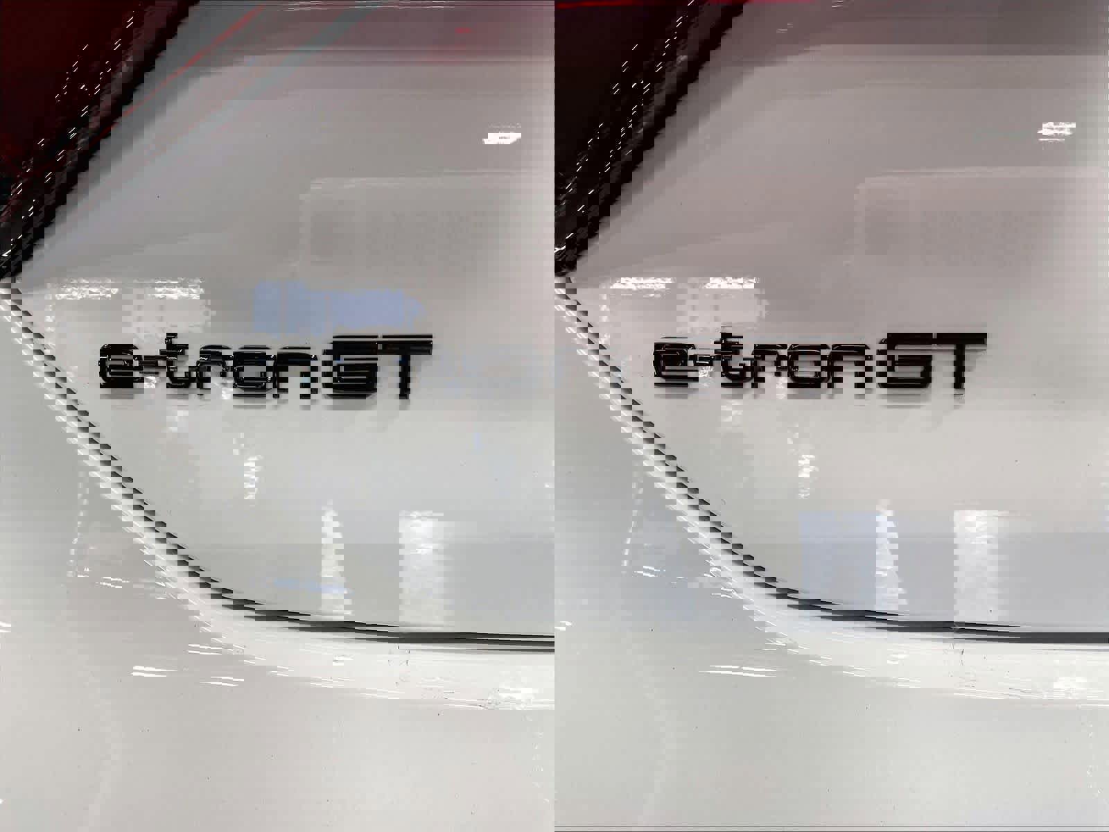 Used 2024 Audi e-tron GT Prestige image 11