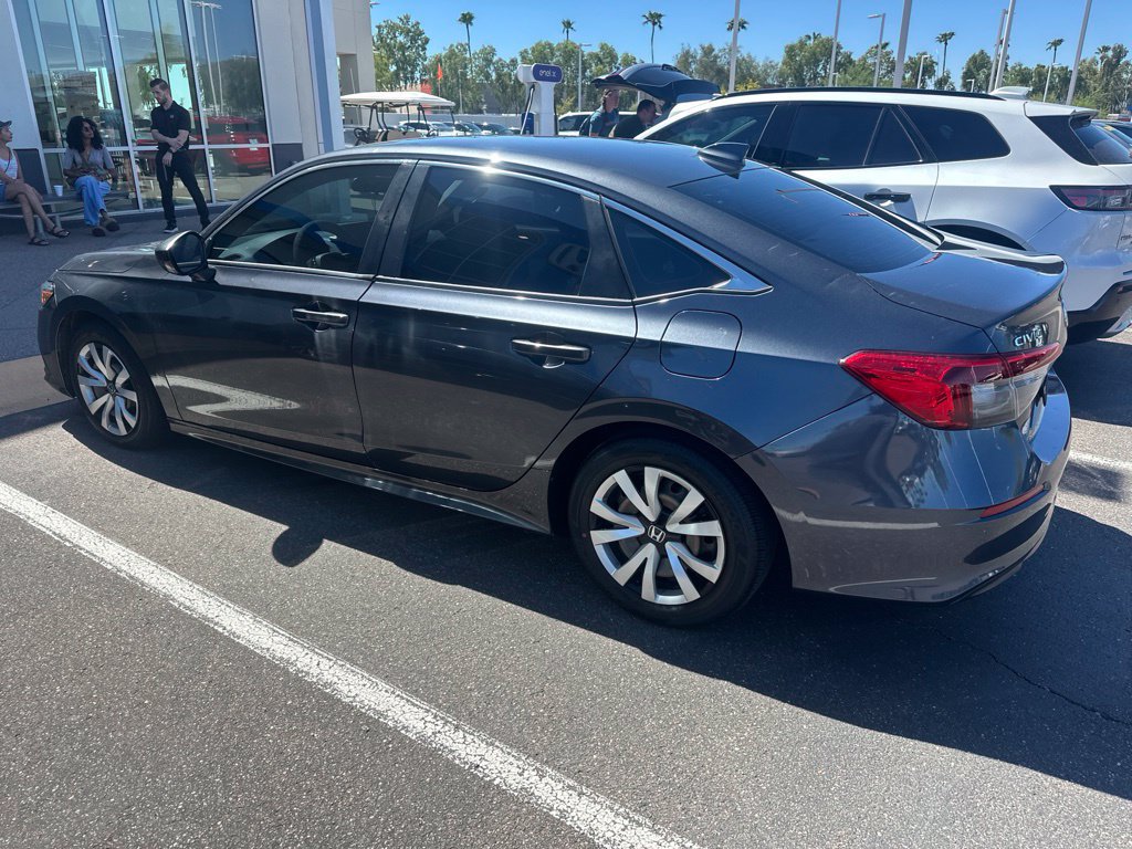 Used 2022 Honda Civic LX image 5