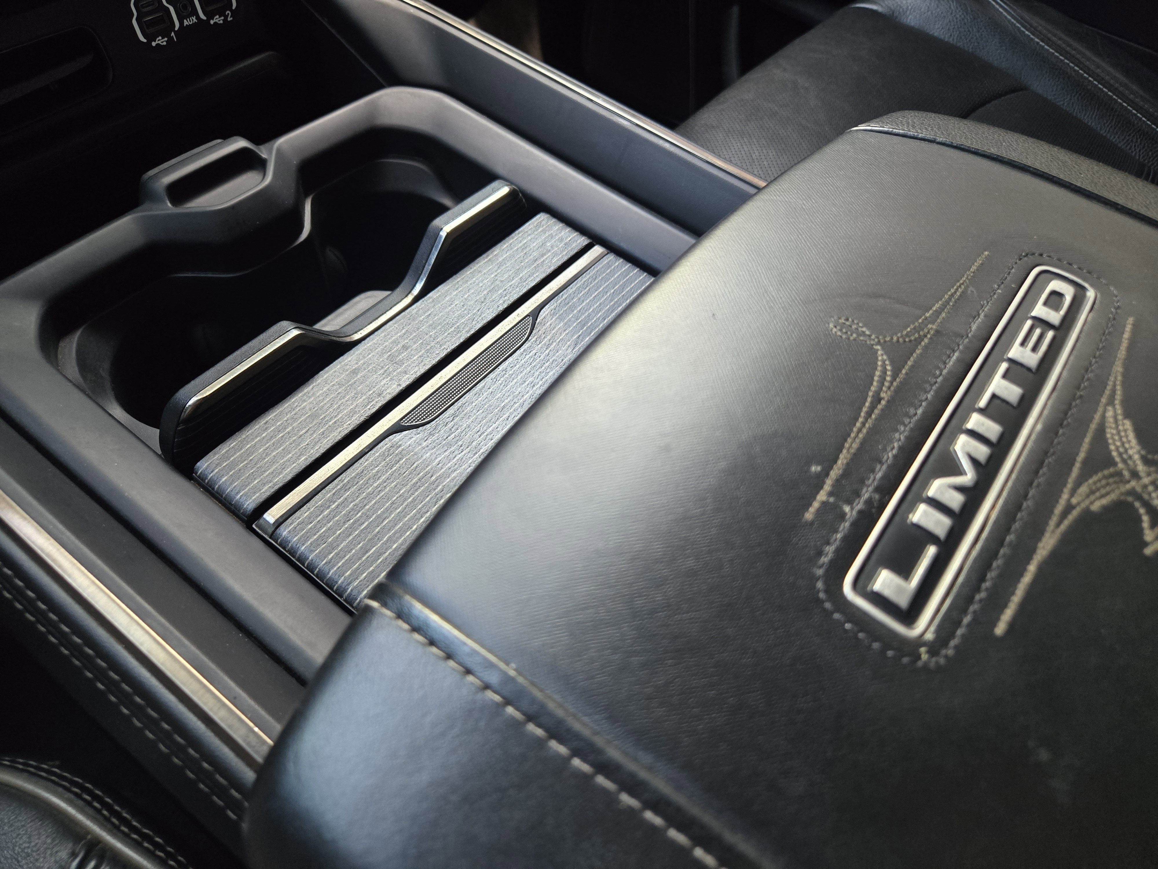 Used 2020 RAM 3500 Limited AWD/4WD image 23