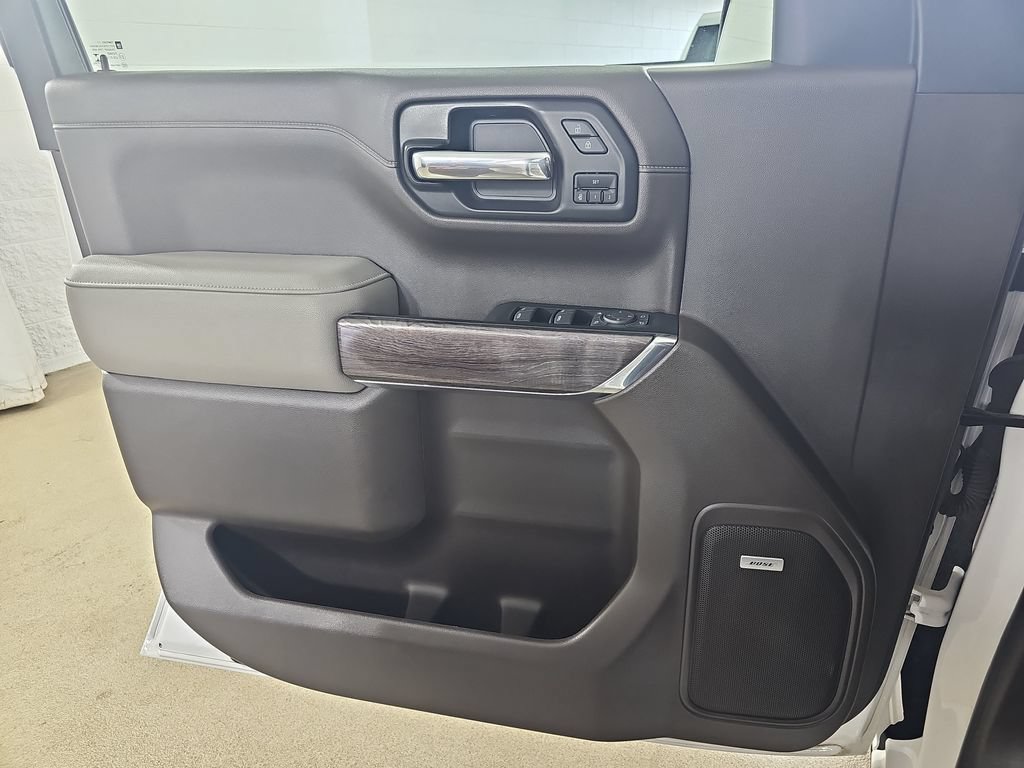 Certified 2022 Chevrolet Silverado 1500 LTZ w/ LTZ Premium Package AWD/4WD image 33