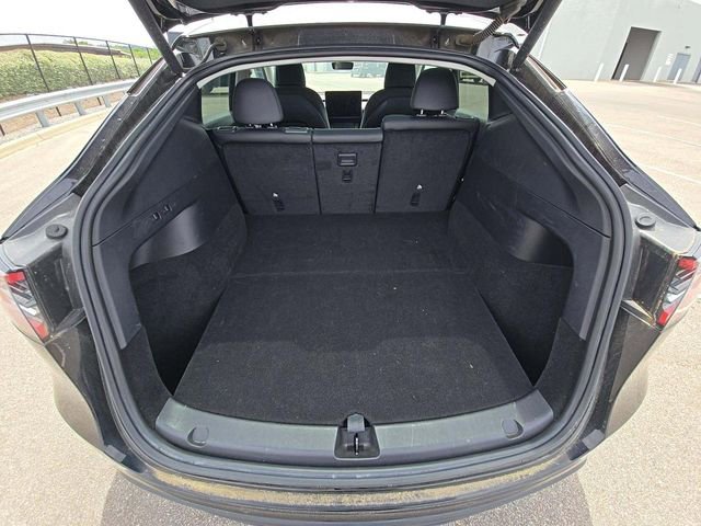 Used 2022 Tesla Model Y Long Range image 8