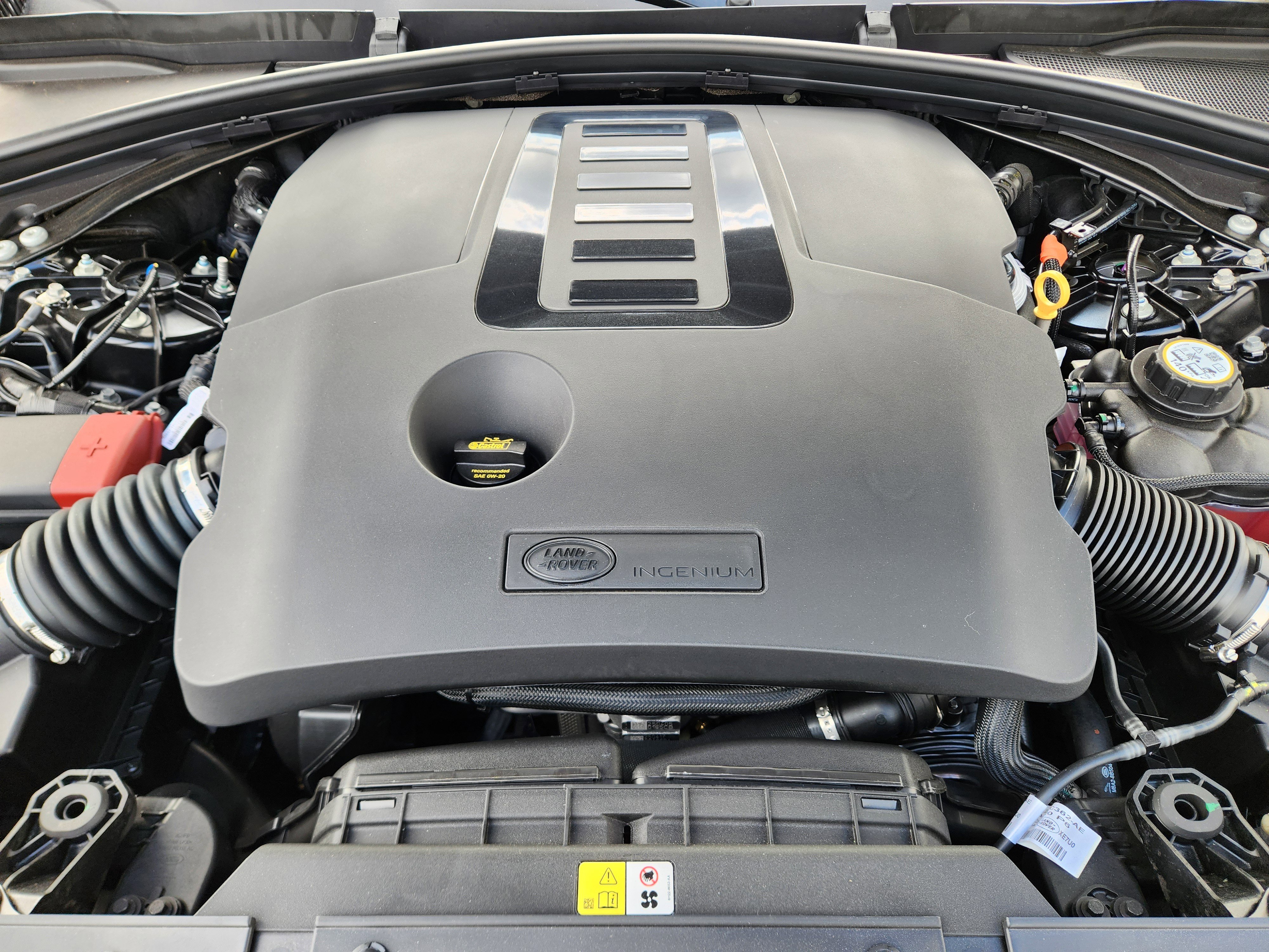 New 2026 Land Rover Range Rover Velar Dynamic SE image 31