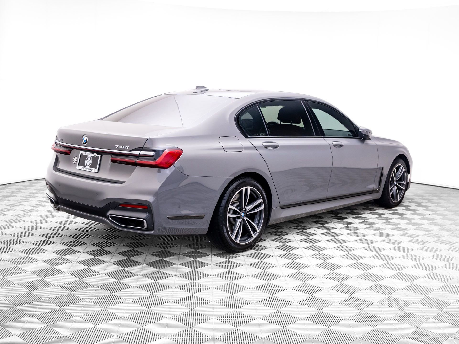 Used 2022 BMW 740i xDrive w/ M Sport Package AWD/4WD image 6