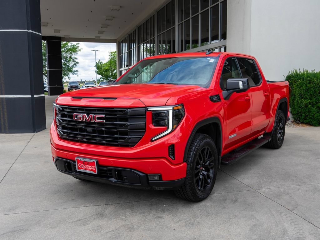 Used 2026 GMC Sierra 1500 Elevation w/ Elevation Premium Package AWD/4WD image 3