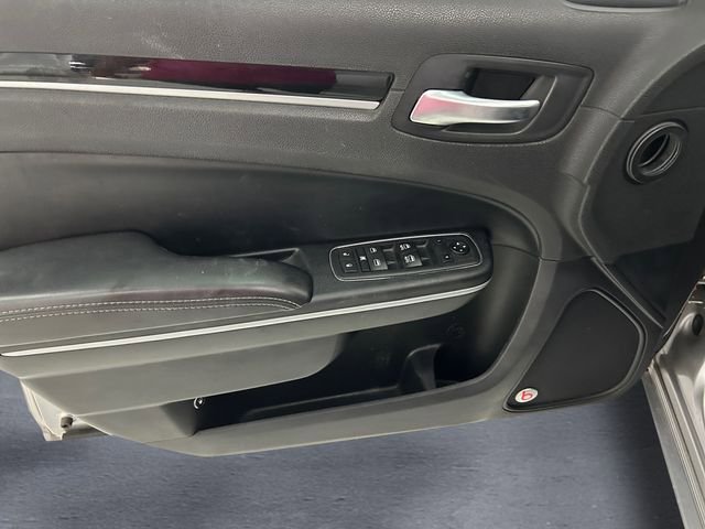 Used 2017 Chrysler 300 S RWD image 12