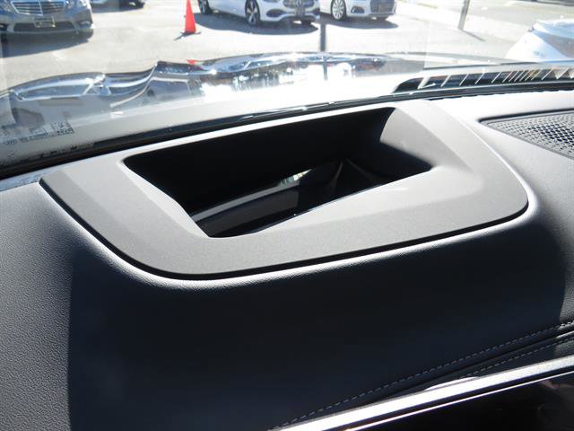 Used 2025 BMW X5 M60i w/ Executive Package image 10