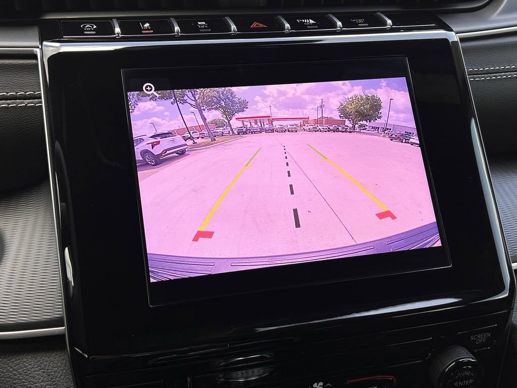 Used 2025 Jeep Grand Cherokee Laredo X RWD image 18