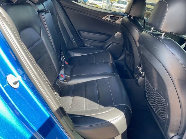 Used 2020 Kia Stinger GT2 image 17