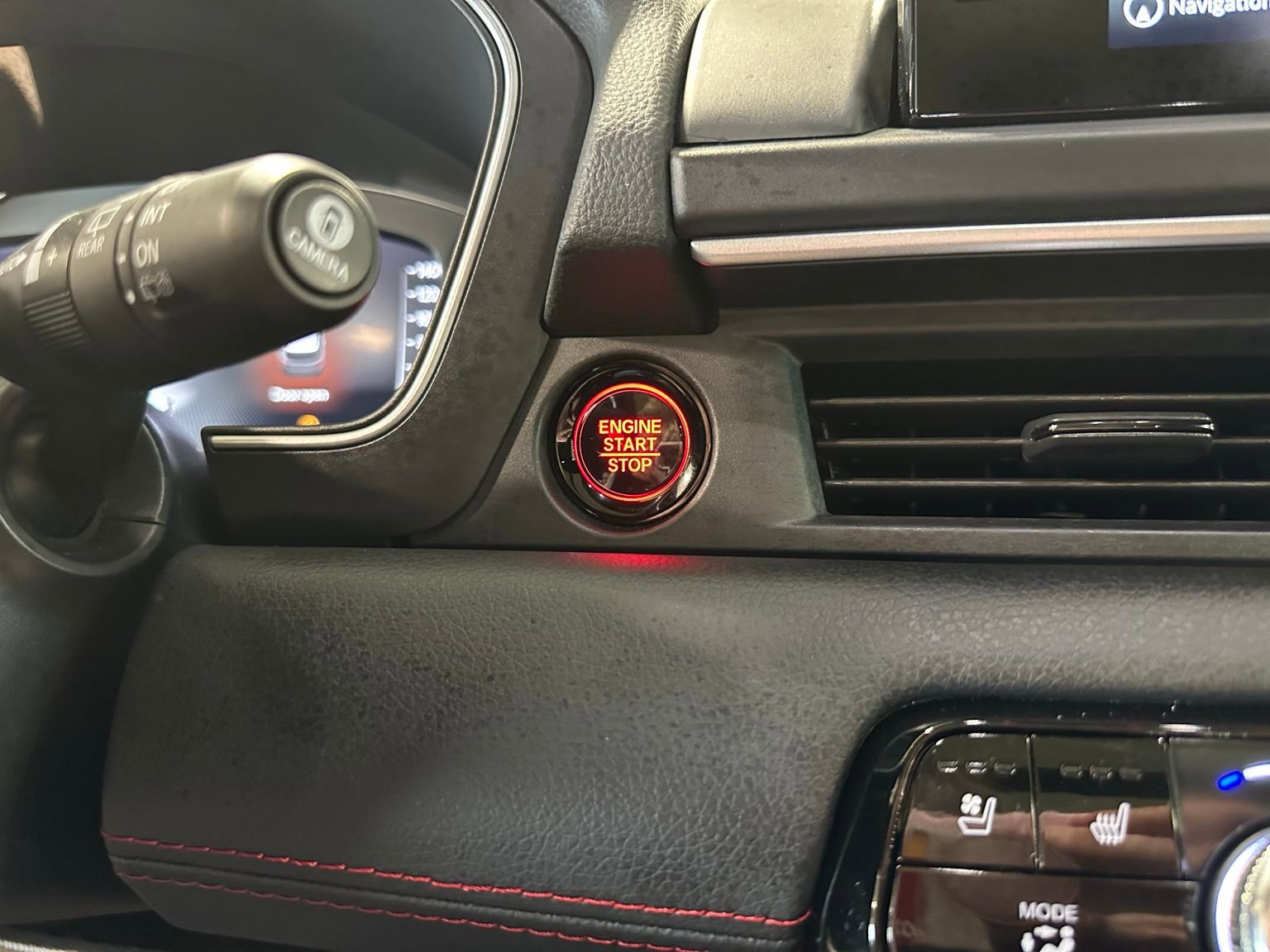 Used 2025 Honda Pilot Black Edition image 25