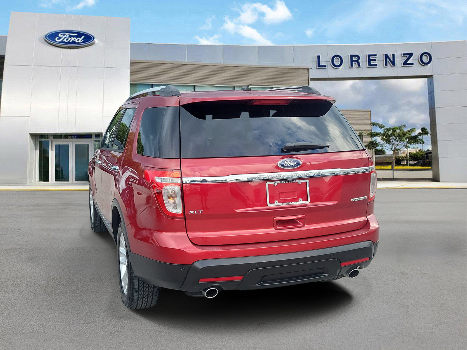 Used 2014 Ford Explorer XLT w/ Equipment Group 202A FWD image 7