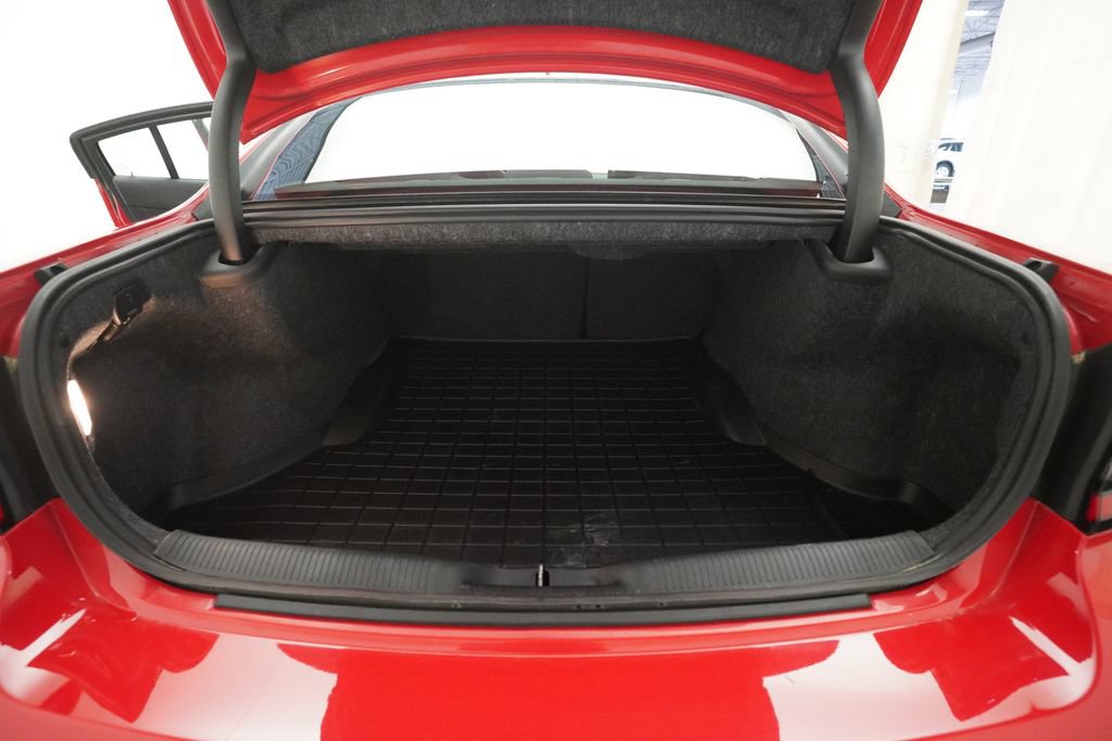 Used 2023 Dodge Charger R/T RWD image 9