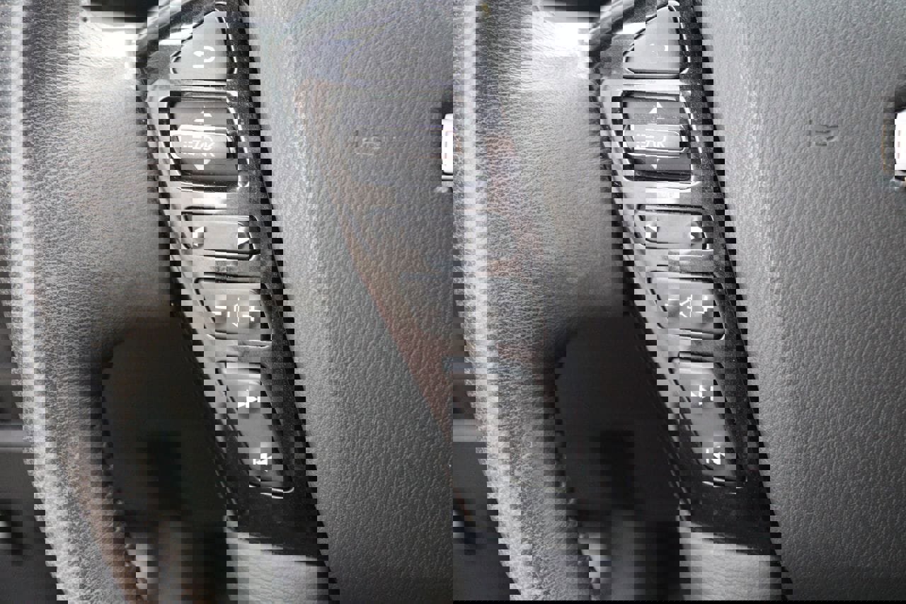 Used 2022 Nissan Armada SV w/ Cargo Package image 13