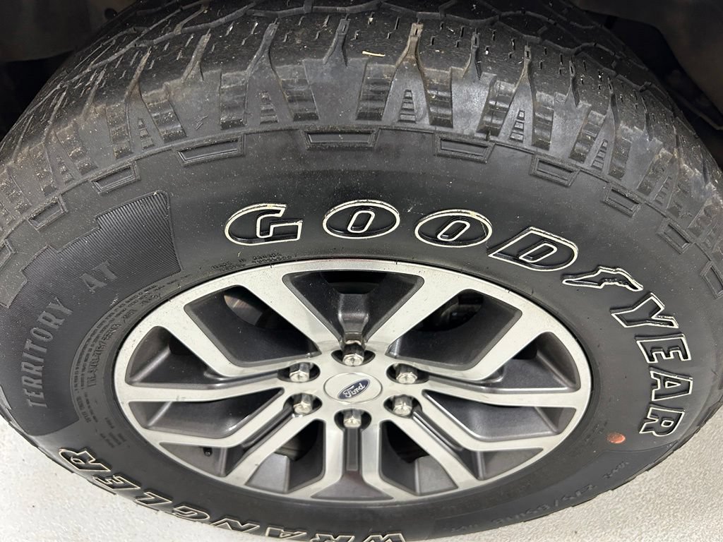 Used 2021 Ford F150 Lariat w/ Tow Technology Package AWD/4WD image 9
