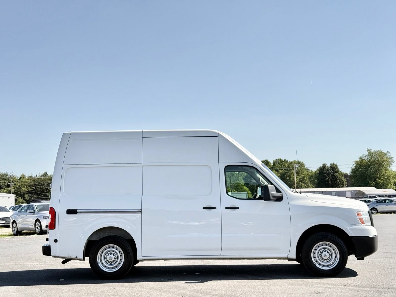 Used 2017 Nissan NV 2500 S w/ Power Basic Package RWD image 6