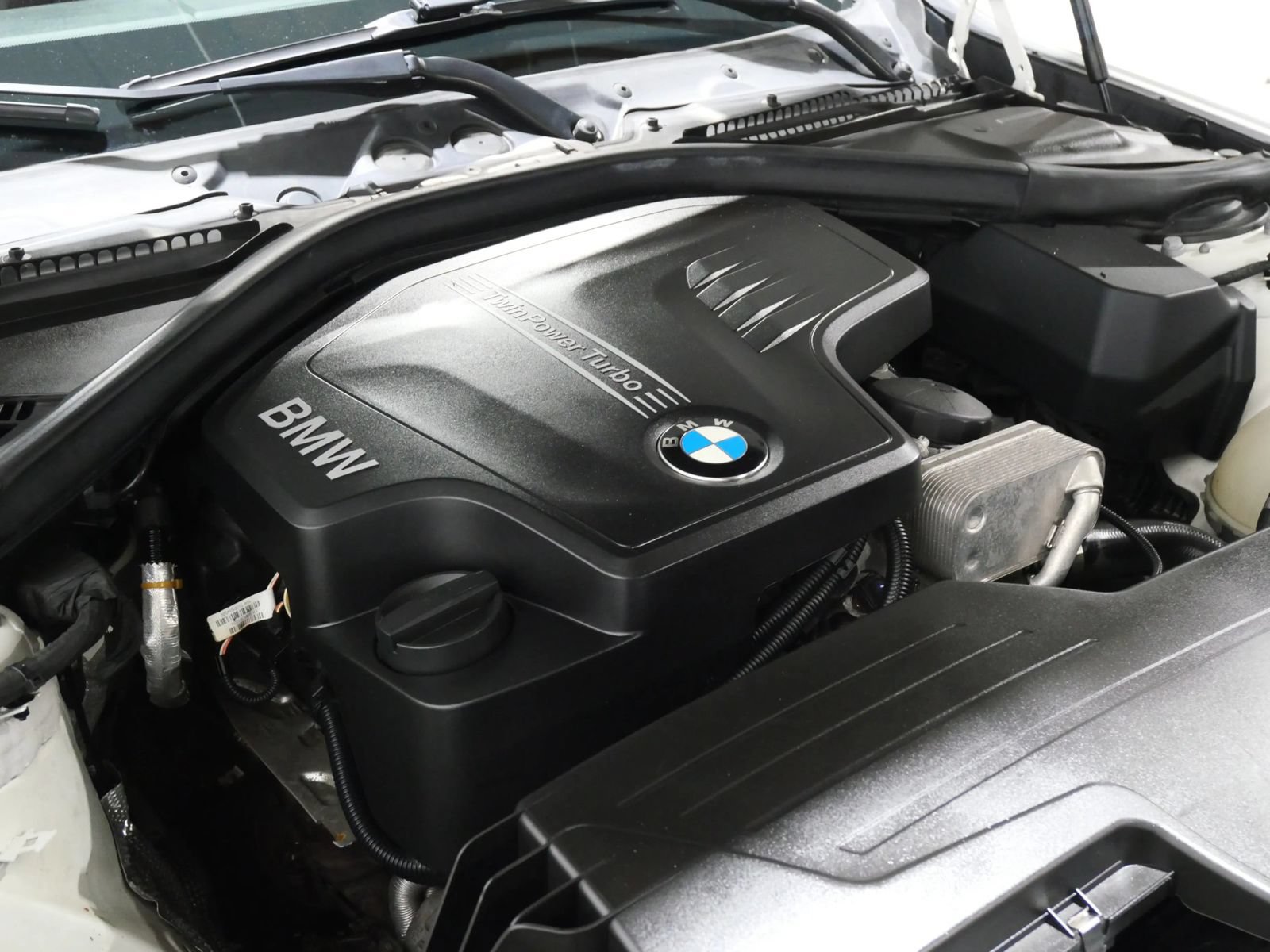 Used 2016 BMW 320i xDrive Sedan AWD/4WD image 27