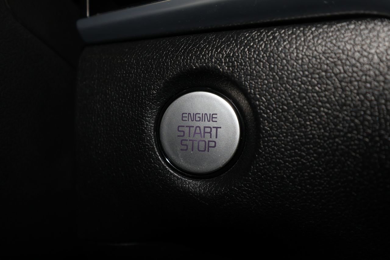 Used 2025 Kia Sorento SX image 16