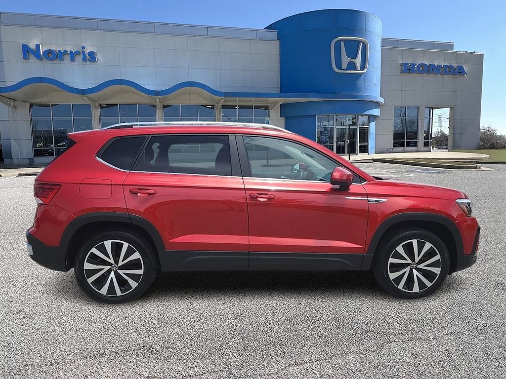 Used 2022 Volkswagen Taos SE AWD/4WD image 5