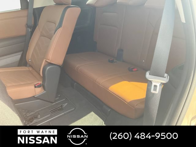 Certified 2025 Nissan Pathfinder Platinum w/ Cargo Package AWD/4WD image 34