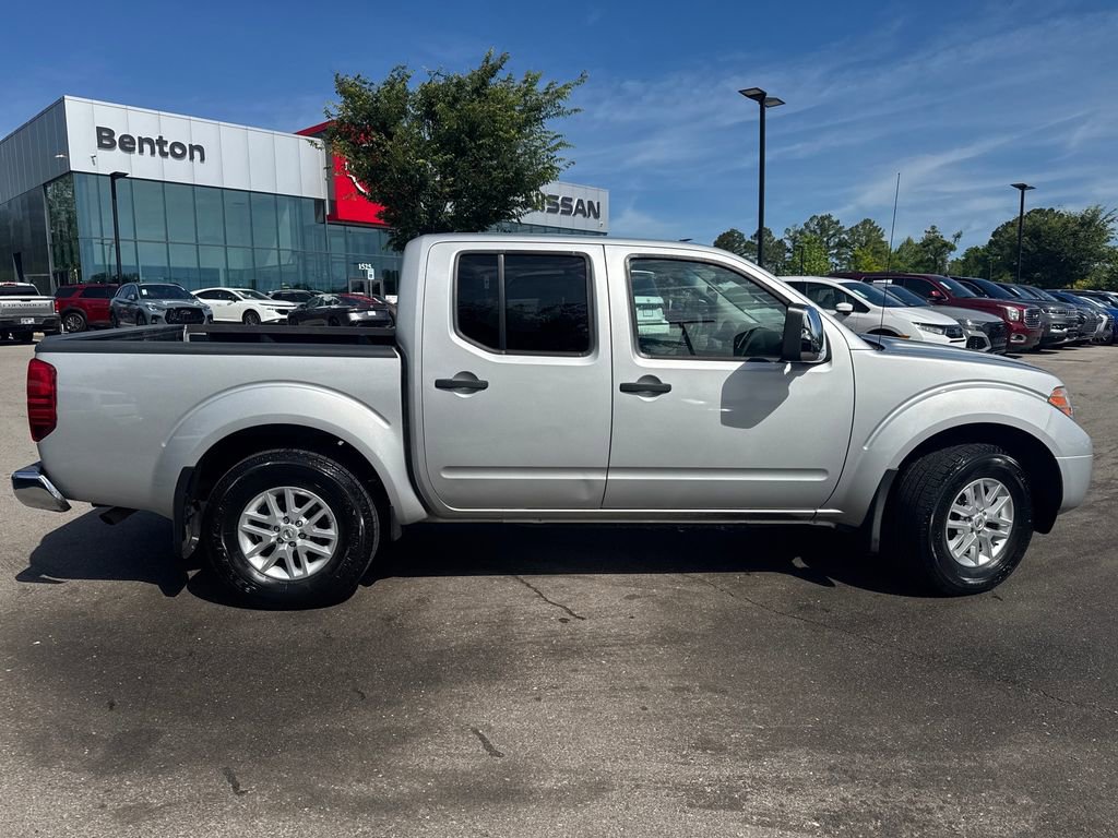 Used 2018 Nissan Frontier SV AWD/4WD image 3