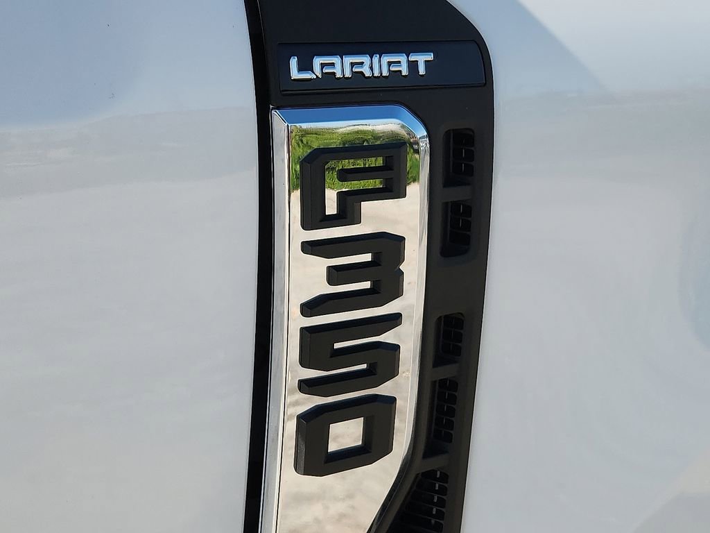 New 2025 Ford F350 Lariat w/ Lariat Ultimate Package image 8