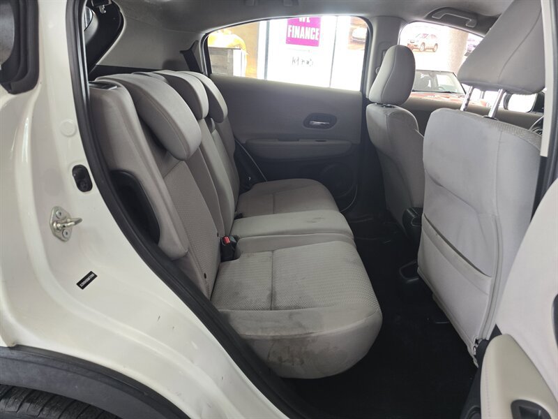 Used 2016 Honda HR-V LX image 13