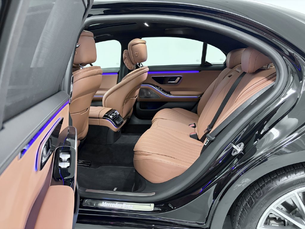Certified 2022 Mercedes-Benz S 500 4MATIC image 17