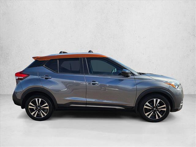 Used 2019 Nissan Kicks SR w/ Exterior Package FWD image 4