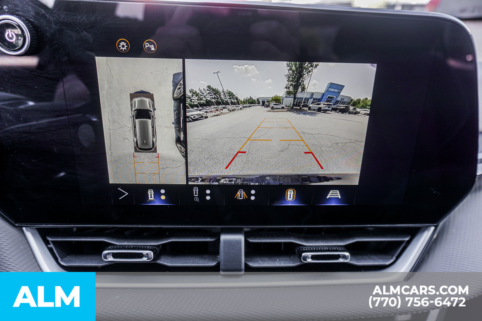 Used 2025 Chevrolet Equinox LT w/ Convenience Package II FWD image 37