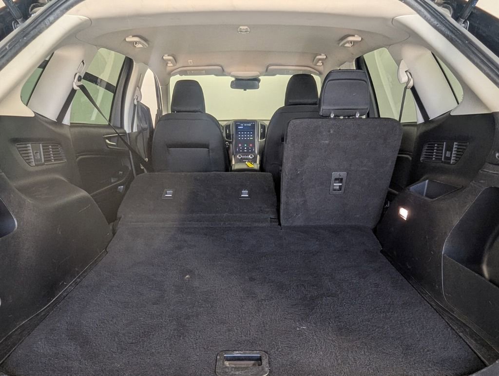 Used 2022 Ford Edge SE w/ Black Appearance Package AWD/4WD image 28