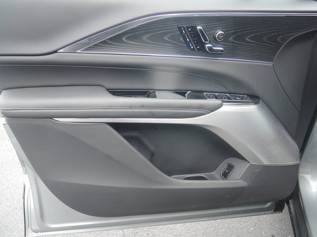 Used 2024 Cadillac Lyriq Luxury w/ LPO, Floor Liner Package image 31