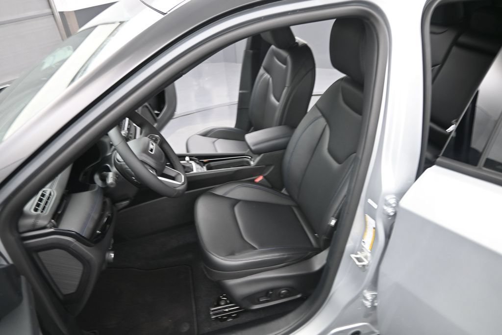 New 2026 Jeep Compass Limited w/ Sun, Sound & Navigation Group AWD/4WD image 19