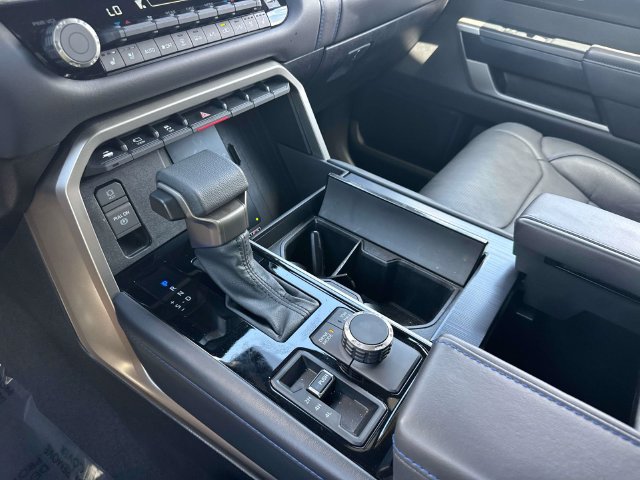 Used 2026 Toyota Sequoia Platinum AWD/4WD image 30