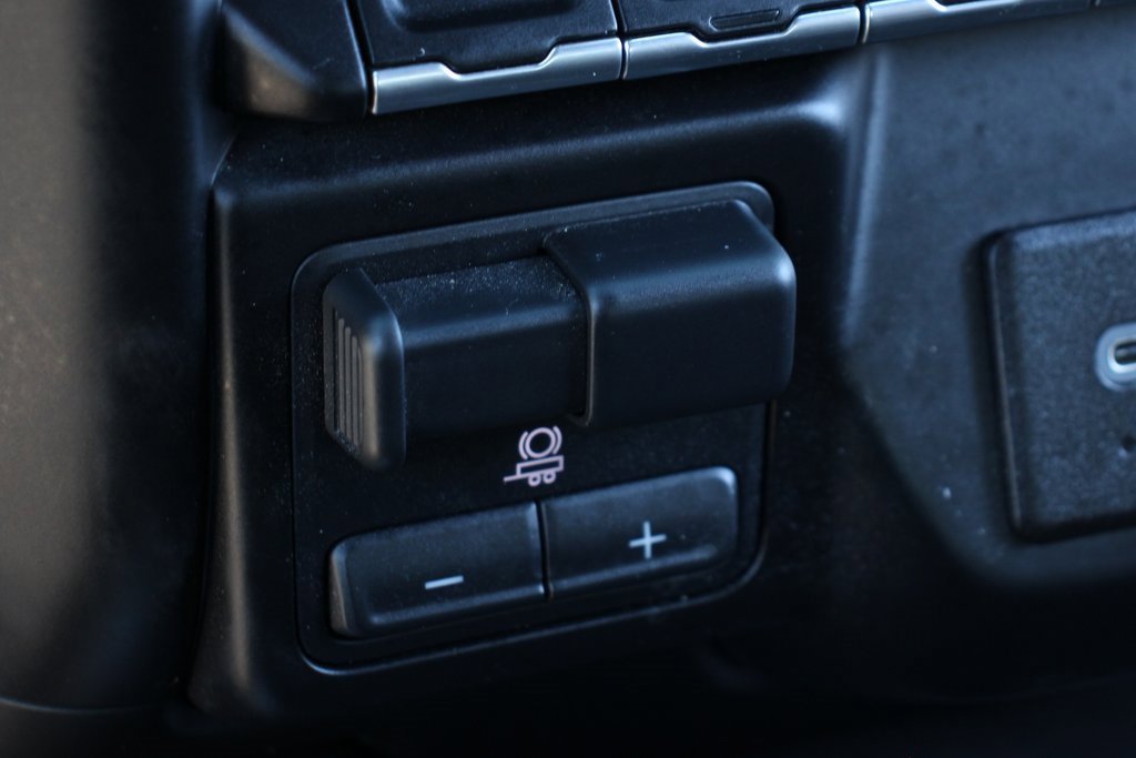 Used 2022 Chevrolet Silverado 2500 High Country image 35