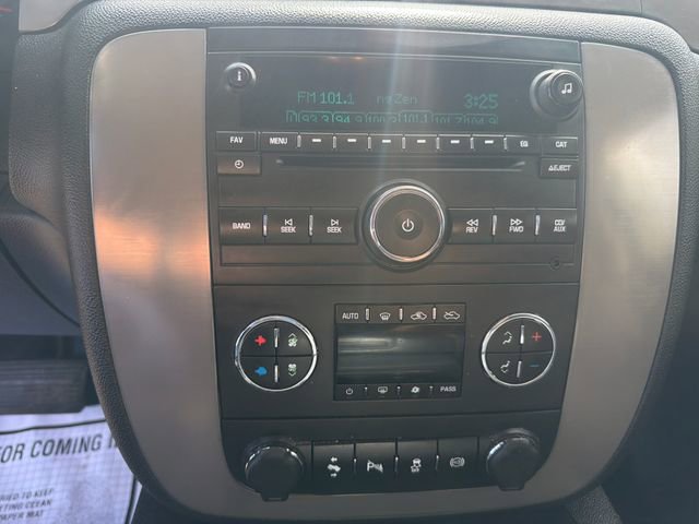 Used 2013 Chevrolet Silverado 2500 LTZ w/ LTZ Plus Package image 19