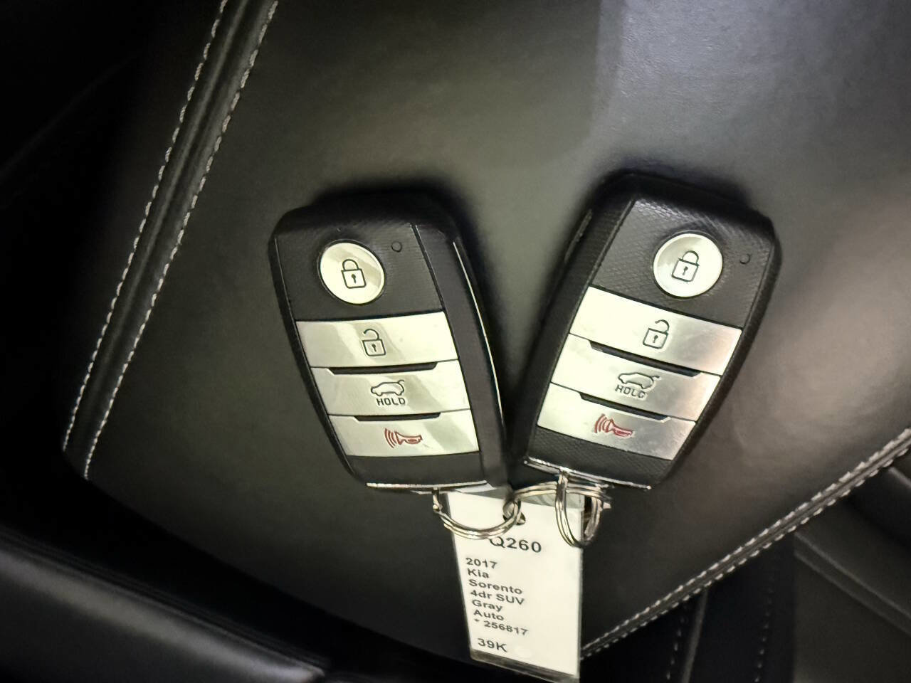 Used 2017 Kia Sorento SX image 31